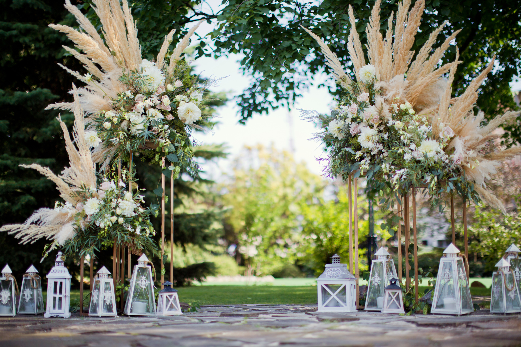 wedding arch in bohemian style